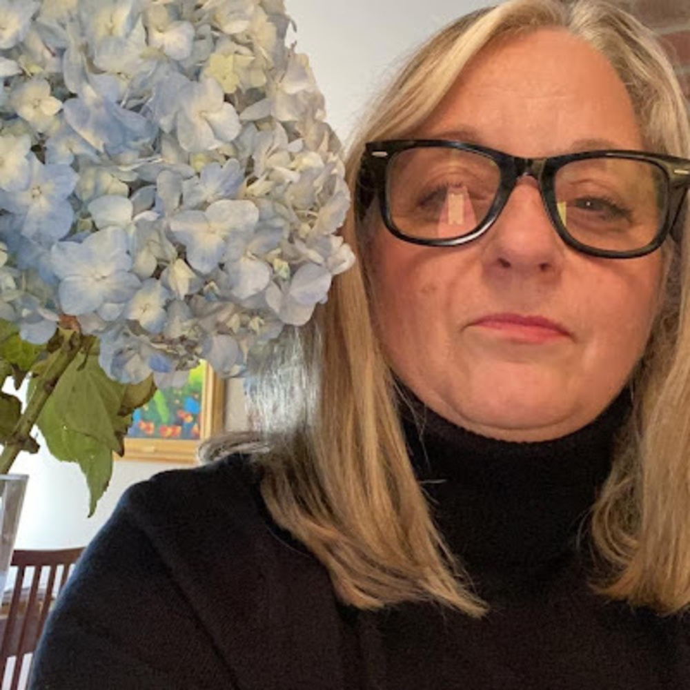 Meet your Posher, Suzanne